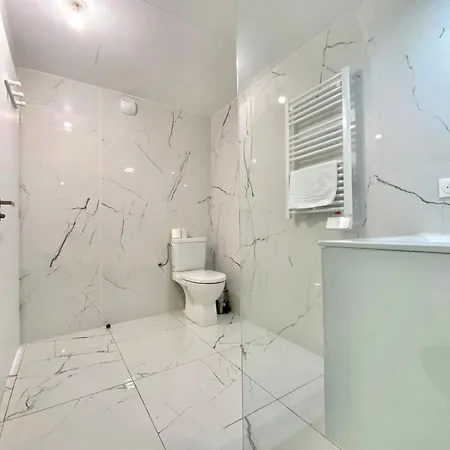 'cap Riviera' Proche Gare Et Centre 芒通