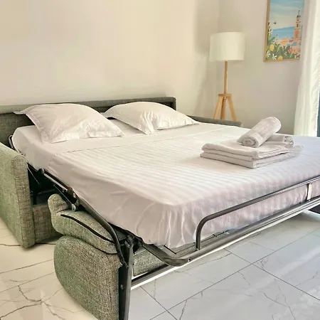 'cap Riviera' Proche Gare Et Centre Apartamento *